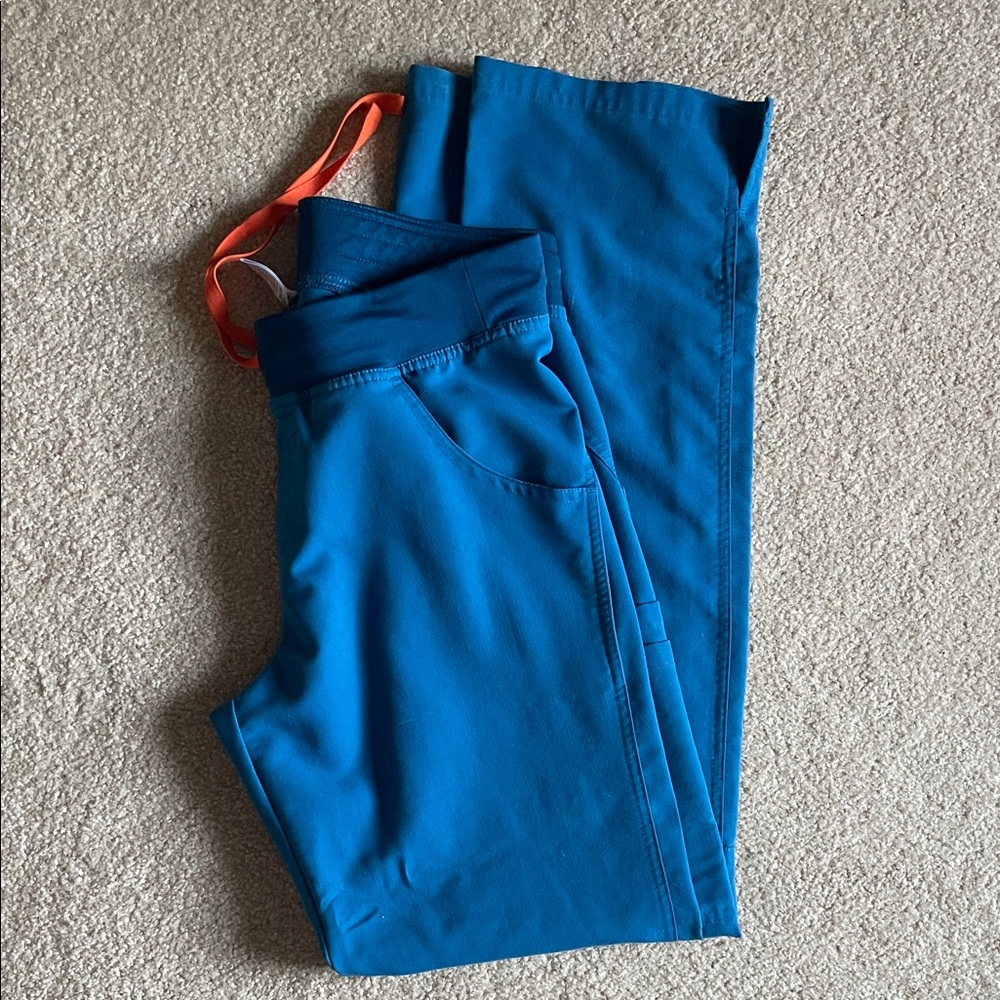 Figs Kades- alps blue- small tall